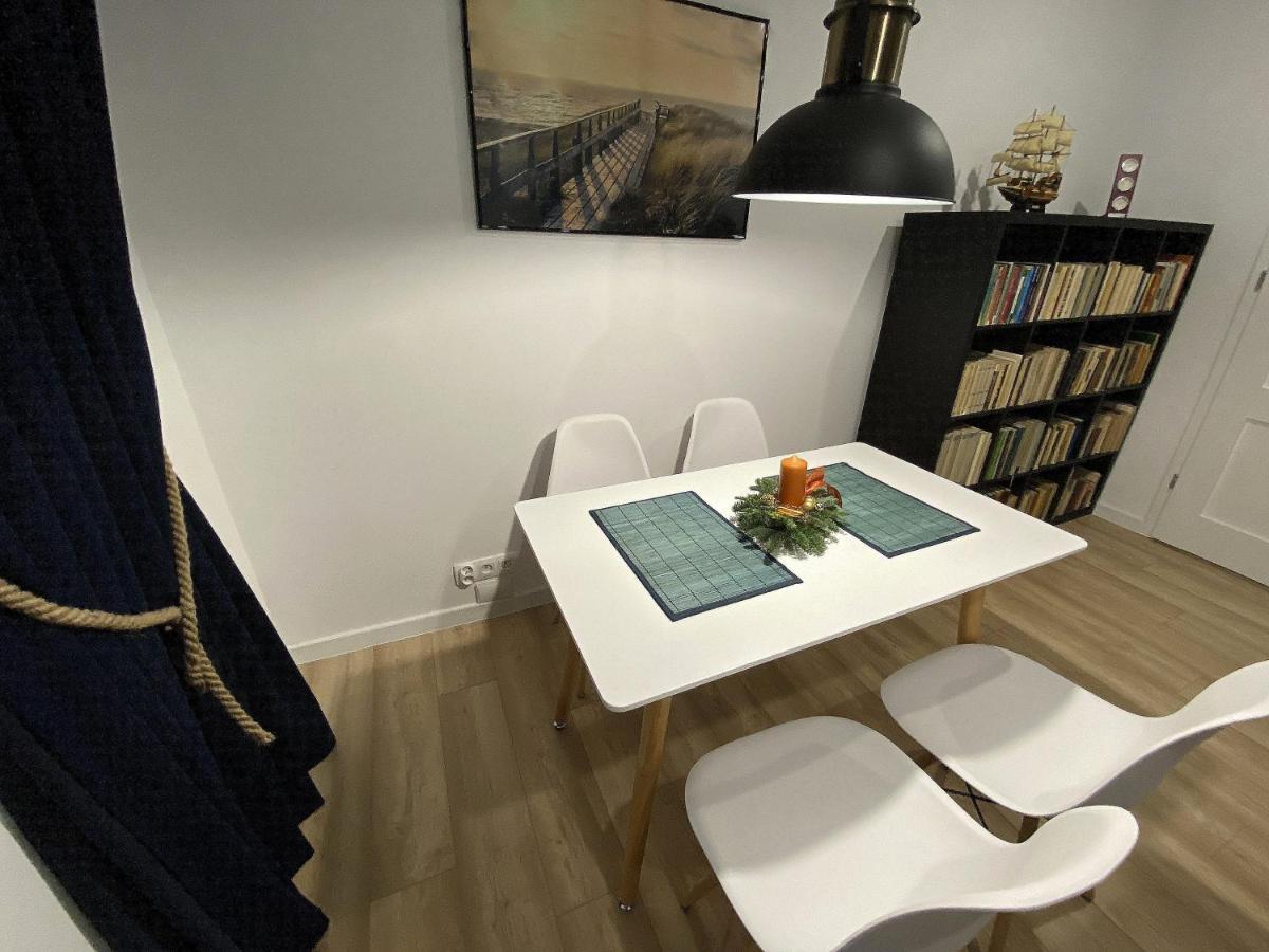 Marina Apartament カミエン・ポモルスキ エクステリア 写真